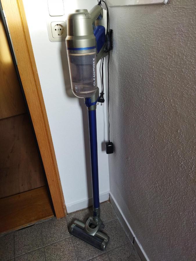 Aussergewoehnliche Atelierferienwohnung Mit Balkon An Der Donau Winzer Esterno foto