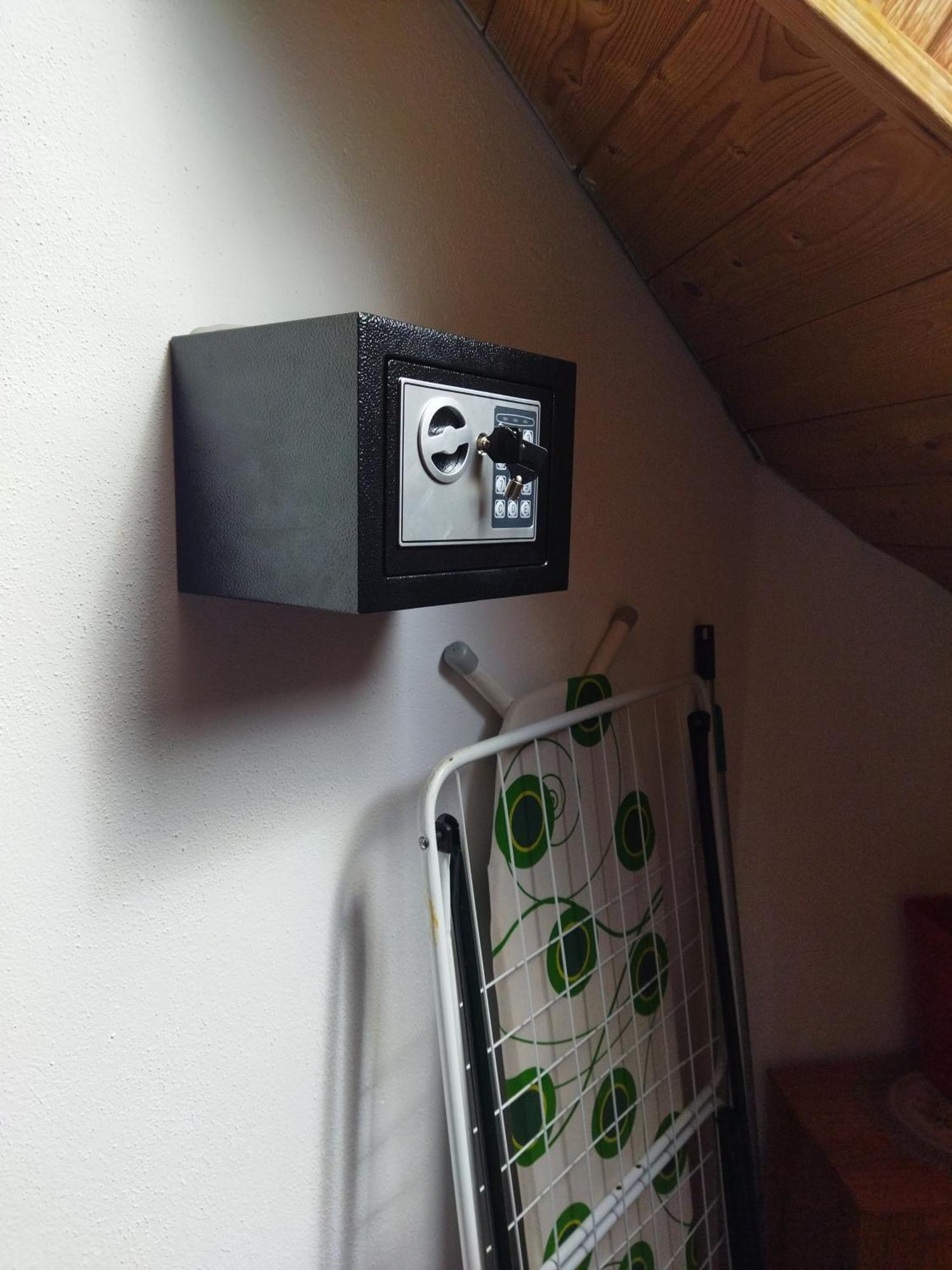 Aussergewoehnliche Atelierferienwohnung Mit Balkon An Der Donau Winzer Esterno foto