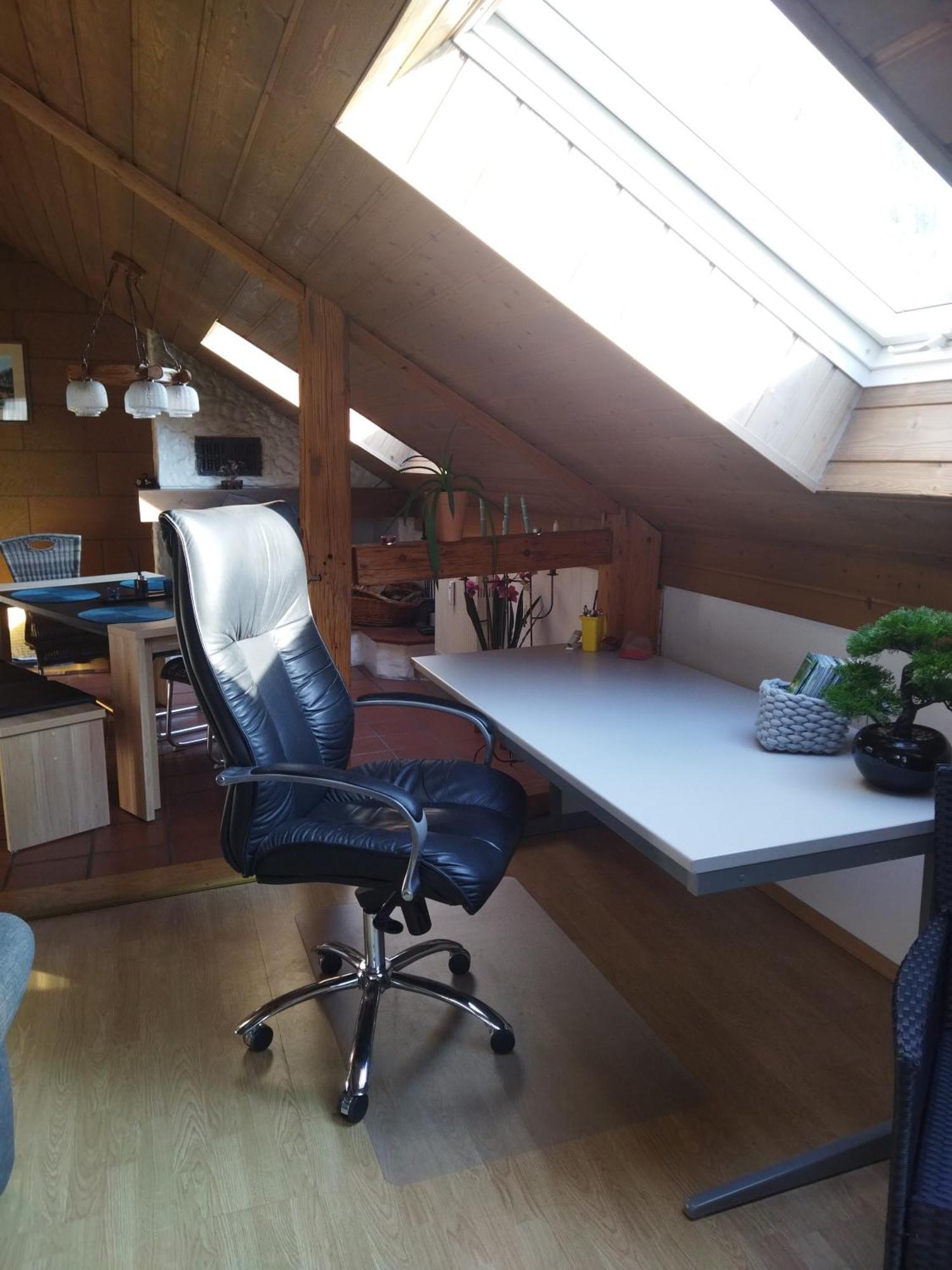 Aussergewoehnliche Atelierferienwohnung Mit Balkon An Der Donau Winzer Esterno foto