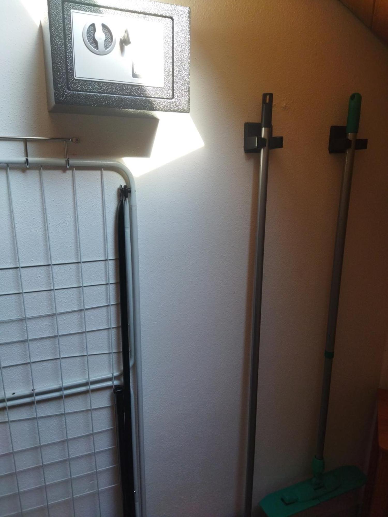 Aussergewoehnliche Atelierferienwohnung Mit Balkon An Der Donau Winzer Esterno foto