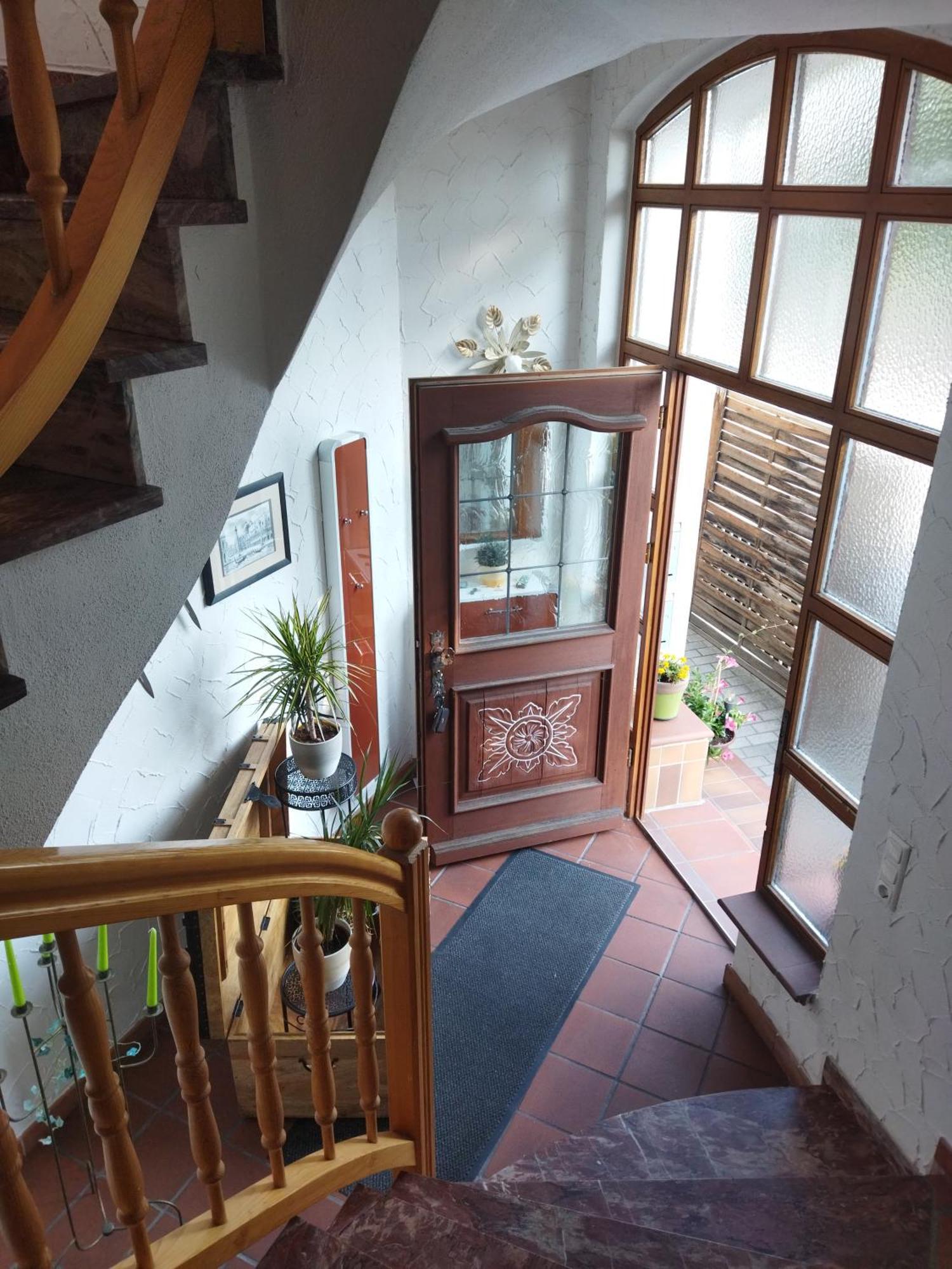 Aussergewoehnliche Atelierferienwohnung Mit Balkon An Der Donau Winzer Esterno foto